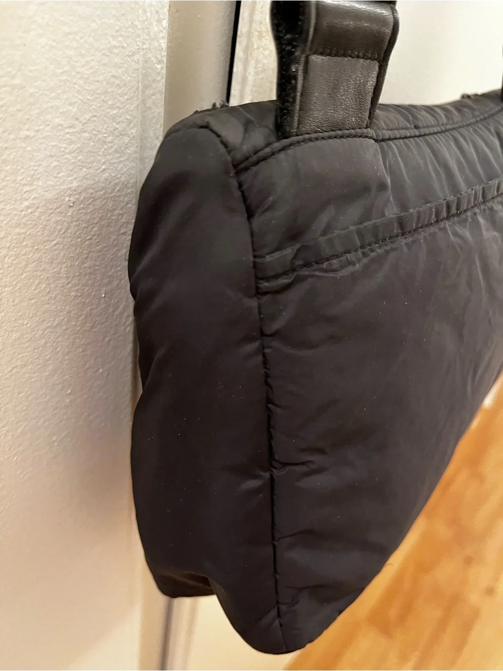 Reaction Kenneth Cole Black Quilted Messenger Bag